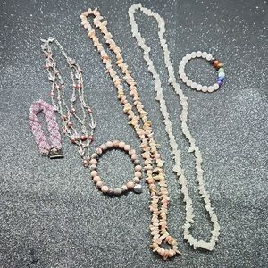 Pastel Chipped Stone,glass Necklace And Bracelet Bundle